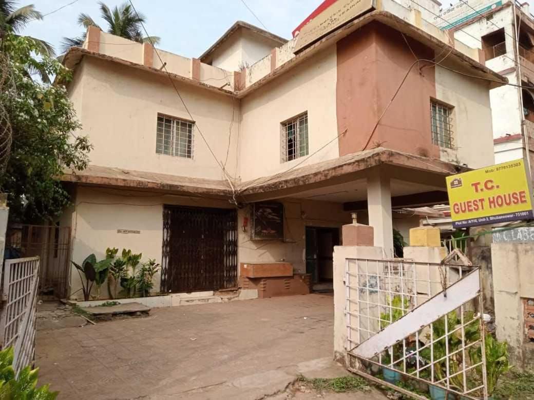 Oyo Flagship 9009 Tc Guest House Bhubaneswar Exterior photo